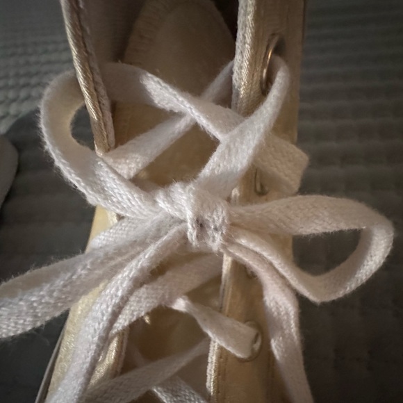 Converse Chuck Taylor All Star Lift Converse Platform Golden Butterfly Sz 9 VGUC - Picture 14 of 16